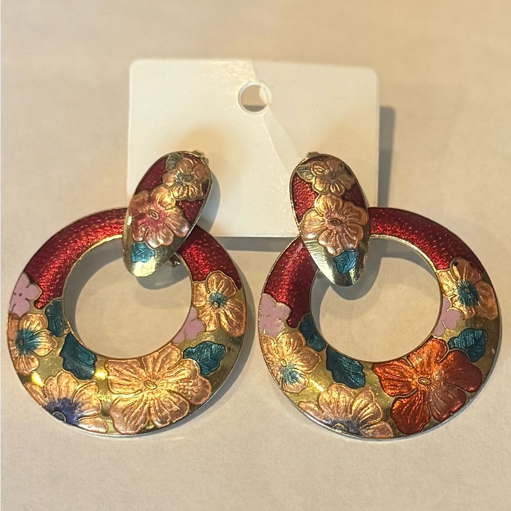 Beautiful Vintage Cloisonné Enamel Floral Gold Tone Hoop Earrings